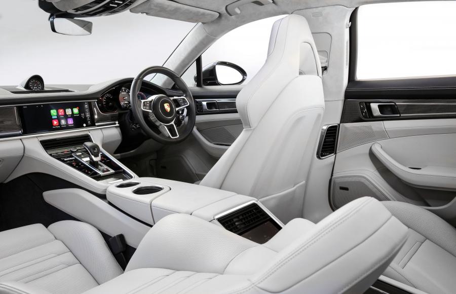 Интерьер Porsche Panamera Turbo 2017 года  (AU) (фото 10 из 16)